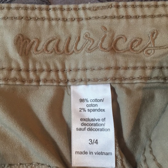 Maurice’s tan shorts - Picture 2 of 6